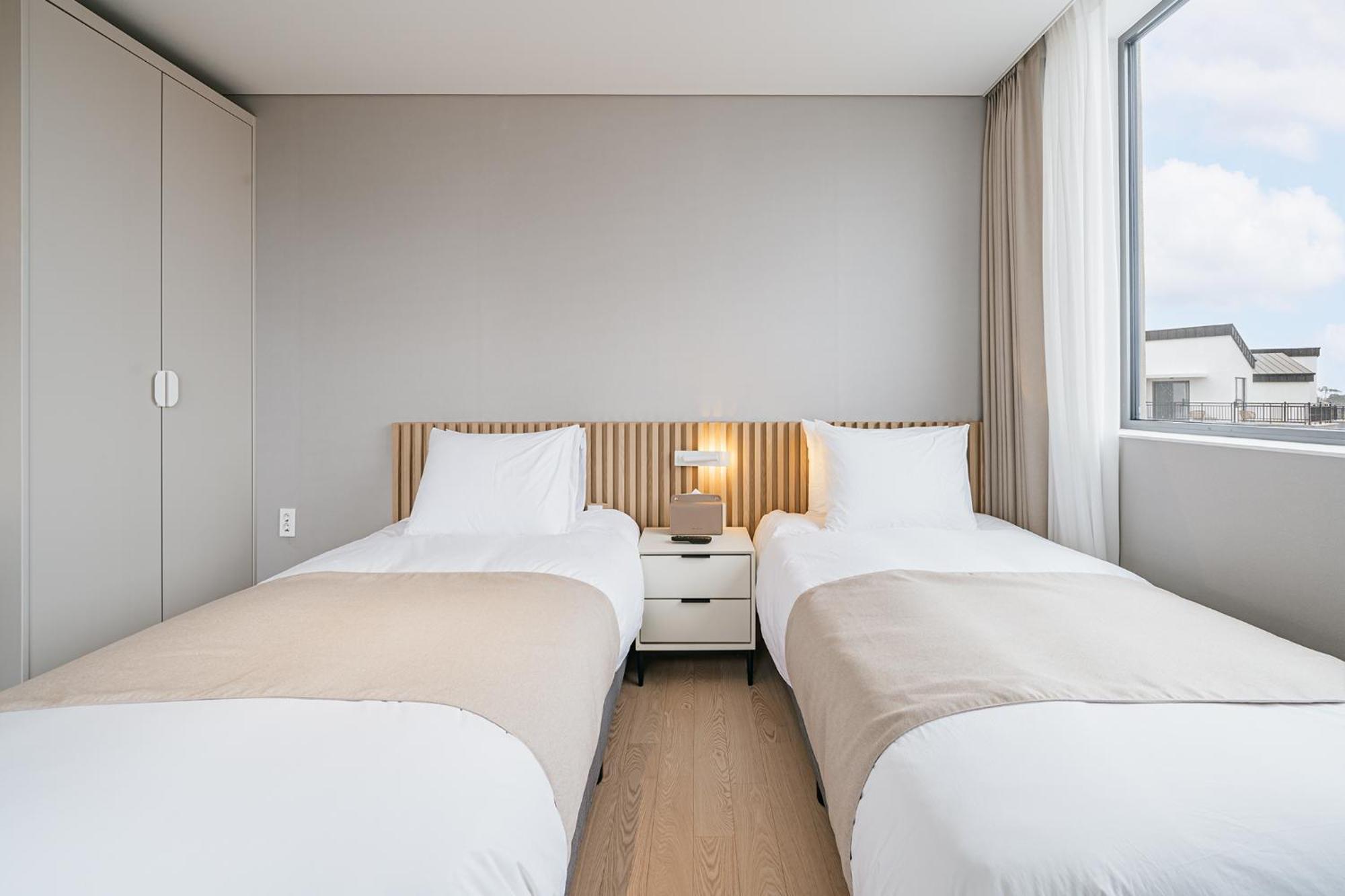 Ddosi Aewol Pool Villa Jeju Eksteriør billede